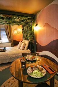 Appartements Desert rose jacuzzi situe a 5 min du centre ville de mulhouse stationnement privee sur demande : photos des chambres