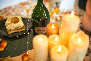 Appartements Desert rose jacuzzi situe a 5 min du centre ville de mulhouse stationnement privee sur demande : photos des chambres