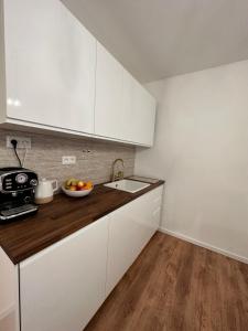 The Hill Studio - Free Parking & Walk to Old Town