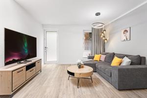 Exklusive Suite - Central - inclusive Sauna - Free Parking - Perfect for 7 Guests - Smart Home