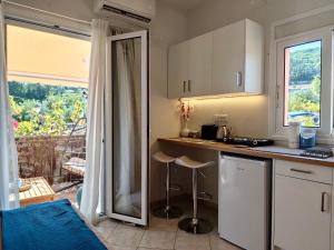 Reginas studios & apartments - Bougainvillea Suite Fiscardo