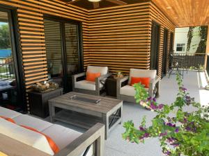 33 On Gage Garden Suite