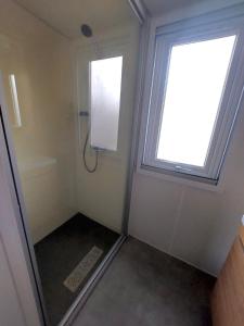 Campings Mobil-home domaine la yole 5 etoiles : photos des chambres