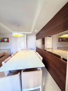 Apartamento família todo reformado 4 quartos