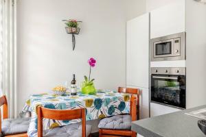 Relax bicamere in centro, vicino stazione e teatro