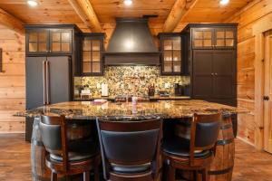 Buffalo Lodge - Stay for 8