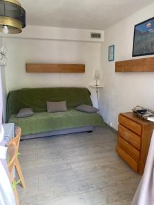 RESIDENCE LE BORSAT SUR PISTE STUDIO CABINE BALCON 64 chemin du Borsat TIGNES VAL CLARET