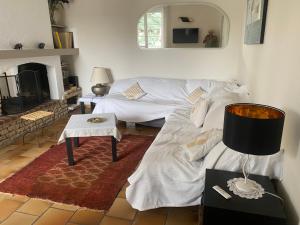 Villas VILLA MIREILLE CALME ARBOREE PISCINE SANS VIS A VIS SECURISEE : photos des chambres