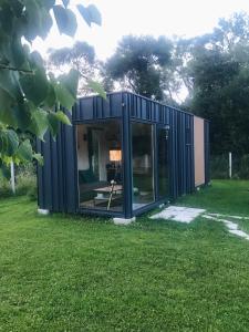 TinyHouses & Garden