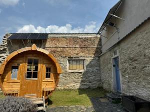 Tiny House mit Wohnfass - 3hvězdičkové hotely ve městě Diez