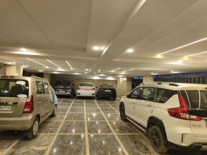 FIAA Hospitality 3BHK 2 FLATS