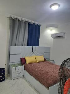 Modern 2 Bedroom Apartment Prime Location with Stylish Interiors