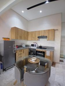 Studio Cosy avec Mezzanine Piscine et Plage à 5 min à Zenata City