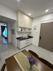 Bay Suite by Ethan 易居