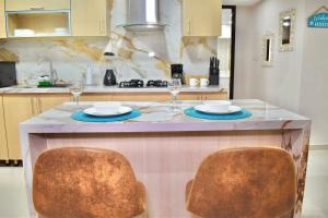 Exclusivo apartamento de lujo frente al mar en Los Morros, con acceso directo y privado a la mejor playa de Cartagena