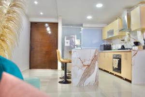 Exclusivo apartamento de lujo frente al mar en Los Morros, con acceso directo y privado a la mejor playa de Cartagena