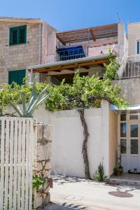 Seaside holiday house Igrane, Makarska - 24635
