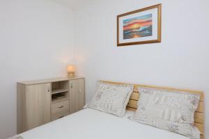 Seaside holiday house Kanica, Rogoznica - 24746