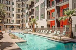 Luxury 1bedroom 1bath with balcony Midtown Phoenix