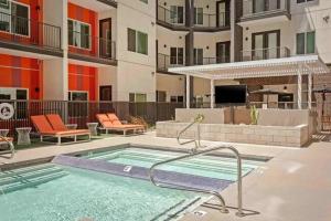 Luxury 1bedroom 1bath with balcony Midtown Phoenix