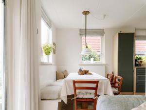 Nice holiday home on the water in Grou