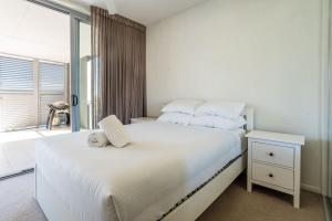 Barramul on the Park with Pool & Gym Access