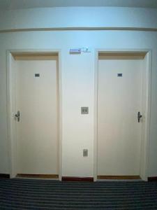 LN Flats & Suites