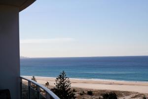 Kirra Surf Apartments