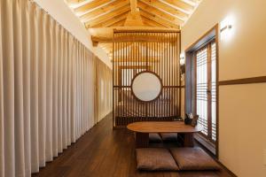 Luxury Hanok Sangseon Heritage Hanok-G
