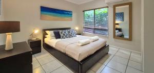 Sandwater - Port Douglas