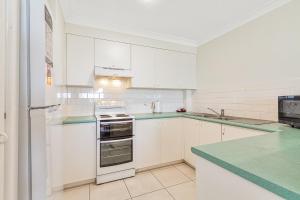 Caba Classic - 2BR Oceanview Apartment by uHoliday