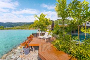 Cala 14 - A Private Cove Retreat