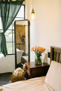 Sunset view w private bathtub