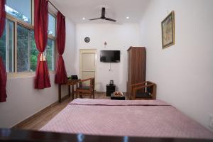 Athira By The Lake - Naukuchiatal