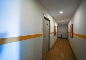 Olive Zip Richmond Circle by Embassy Group