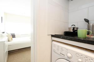 Comfort & Convenience in Bath!