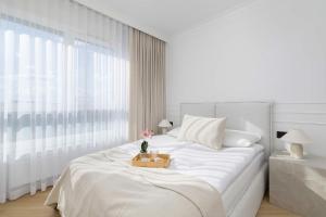 Prandoty Stylish Apartment with Balcony & Parking in Cracow Old Town by Renters Prestige