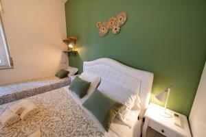 Wonderful Lake View Apartments with Pool with Breakfast GARDASEE