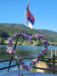 AUTO CAMP DRINA-Crnča