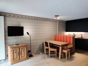 Les Chalets Du Gypse - LES CHALETS DU GYPSE C12 MAE-3811