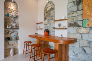 NEW! Villa Bougainville - 3BR in Nyanyi