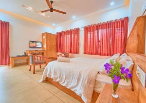 Munnar Ice Pellets Resort with Pool by VOYE HOMES