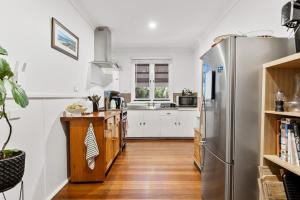 Home Among the Gum Trees