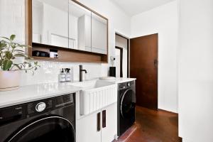 Home Among the Gum Trees