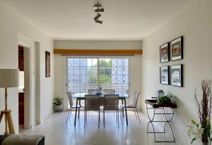 Sunny 2 bedroom flat in Engomi