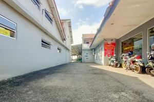 Hotel Karangsalam Indah Near Stasiun Purwokerto Mitra RedDoorz