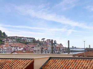 Appartements Lumineux T3 avec balcon et parking a Ciboure - FR-1-239-1120 : photos des chambres