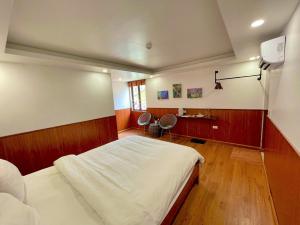 Flaco Hostel - Trekking, Tour, Bus ticket