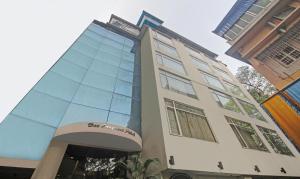 Treebo Premium Dee Empresa, Park Street