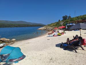 Blue Pool House Rakalj